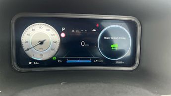 Hyundai Kona 39kWh Premium (10.5kW Charger) (136 ps) - HEATED SEATS - HEATED 