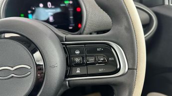 Fiat 500e 42kWh La Prima (118 ps) - SPEED LIMIT RECOG - AIR CON - KEYLESS 