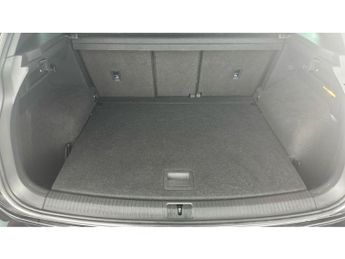 Volkswagen Tiguan 2.0 TDI R-Line Tech DSG (150 ps) - LED - SUNBLINDS - 20IN ALLOYS