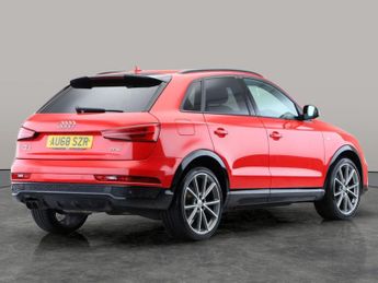 Audi Q3 1.4 TFSI CoD Black Edition S Tronic (150 ps) - ELECTRIC BOOT