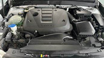 Volvo XC40 2.0 D3 R-Design AWD (150 ps) - CLIMATE CONTROL - DAB