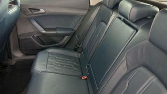 Cupra Formentor 1.5 TSI V2 DSG (150 ps) - LED - REVERSE CAM - NAV