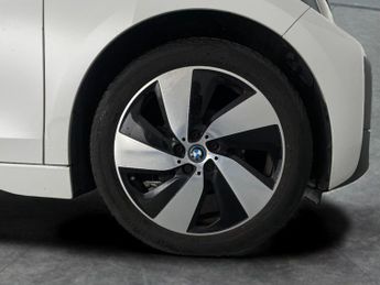 BMW i3 42.2kWh (170 ps) - ADDITIONAL 12V POWER SOCKET - PERFORMANCE CON