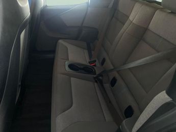 BMW i3 42.2kWh (170 ps) - ADDITIONAL 12V POWER SOCKET - PERFORMANCE CON