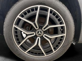 Mercedes-Benz EQB EQB 300 66.5kWh AMG Line (Premium) 4MATIC (228 ps) - HEATED LEAT