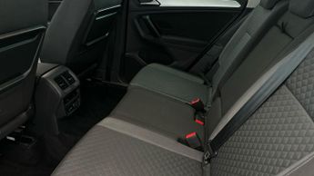 Volkswagen Tiguan 1.5 TSI EVO SE Navigation DSG (150 ps) - ISOFIX - ELECTRONIC HAN