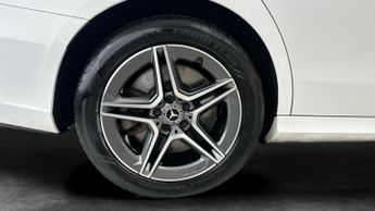 Mercedes-Benz E Class 2.0 E300de 13.5kWh AMG Line Plug-in G-Tronic+ (306 ps) - NAV