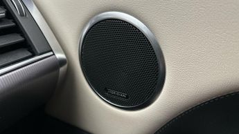 Land Rover Range Rover Sport 2.0 P400e 13.1kWh HSE GPF Plug-in 4WD (404 ps) - CLIMATE CONTROL