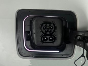 BMW i3 42.2kWh (170 ps) - ADDITIONAL 12V POWER SOCKET - PERFORMANCE CON