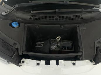 BMW i3 42.2kWh (170 ps) - ADDITIONAL 12V POWER SOCKET - PERFORMANCE CON