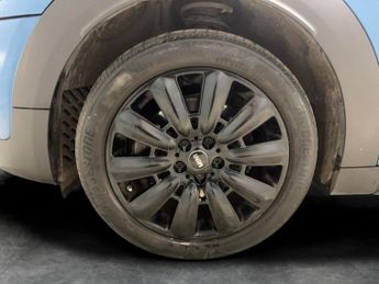 Mini Countryman 2.0 Cooper S Classic ALL4 (192 ps) - HEATED FRONT WINDSCREEN