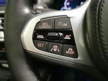 BMW iX3 80kWh M Sport Pro (286 ps) - GESTURE CONTROL - HUD - PARK ASSIST