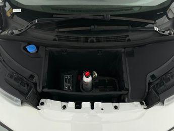 BMW i3 42.2kWh (170 ps) - RAPID CHARGE PREPARATION - ADDITIONAL 12V POW