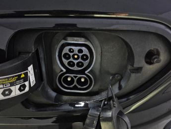 Kia Niro 64kWh 4+ (201 bhp) - LED - REVERSE CAM - NAV