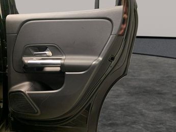 Mercedes-Benz EQA EQA 250+ 70.5kWh Sport Night Edition (190 ps) - ADAPTIVE LIGHTS