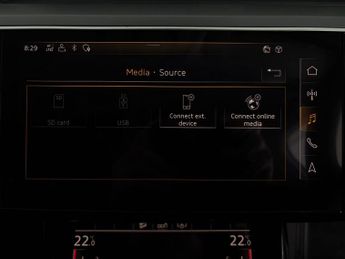 Audi e-tron 55 quattro 95kWh (408 ps) - ADJUSTABLE SUSPENSION - LANE DEPARTU