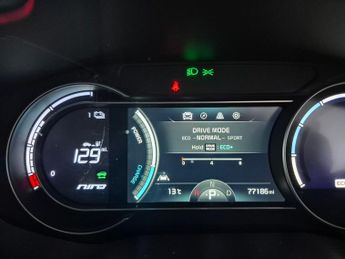 Kia Niro 64kWh 4+ (201 bhp) - LED - REVERSE CAM - NAV