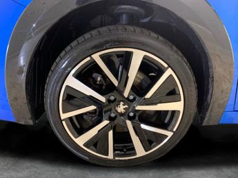 Peugeot E-208 50kWh GT (7.4kW Charger) (136 ps) - BLIND SPOT ASSIST - BLUETOOT