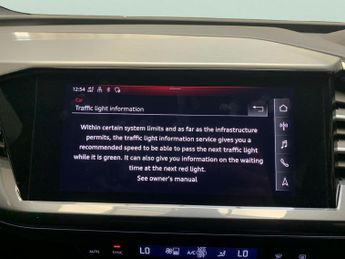 Audi Q4 E-tron 40 S line 82kWh (204 ps) - SPEED LIMIT RECOG - DRIVING MODES - A