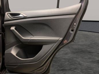 Volkswagen T-cross 1.0 TSI R-Line DSG (115 ps) - HEATED SEATS - NAV - BLUETOOTH