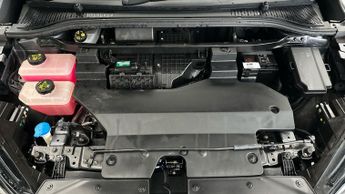 MG Mg4 64kWh SE Long Range (203 ps) - DRIVING MODES - 17IN ALLOYS