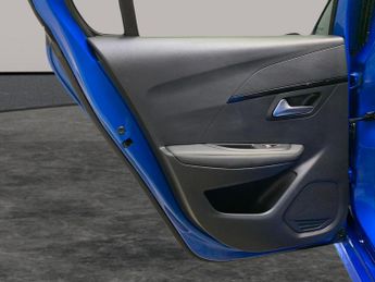 Peugeot E-208 50kWh GT (7.4kW Charger) (136 ps) - BLIND SPOT ASSIST - BLUETOOT