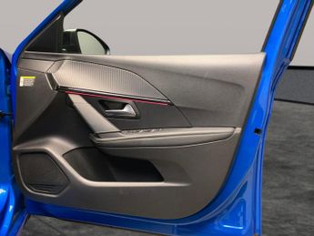 Peugeot E-208 50kWh GT (7.4kW Charger) (136 ps) - BLIND SPOT ASSIST - BLUETOOT