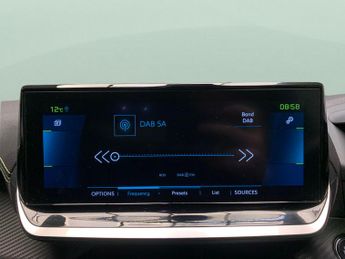 Peugeot E-208 50kWh GT (7.4kW Charger) (136 ps) - BLIND SPOT ASSIST - BLUETOOT