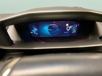 Peugeot E-208 50kWh GT (136 ps) - PARK ASSIST - LED - REVERSE CAM