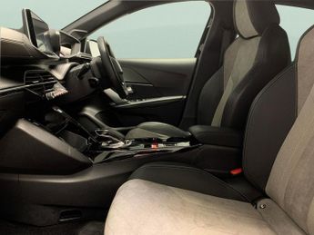 Peugeot E-208 50kWh GT (136 ps) - PARK ASSIST - LED - REVERSE CAM