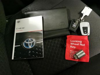 Toyota C-HR 1.8 VVT-h GPF Icon CVT (122 ps) - BLUETOOTH - AIR CON - AUTO HEA