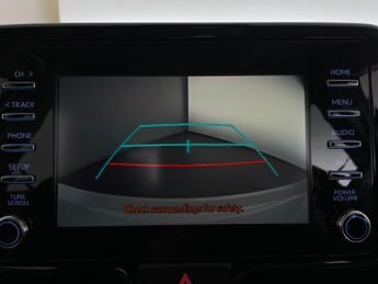 Toyota Yaris 1.5 VVT-h Icon E-CVT (116 ps) - LANE TRACE ASSIST - BLUETOOTH