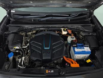 Kia Niro 64kWh 4+ (201 bhp) - LED - REVERSE CAM - NAV