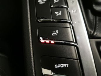 Porsche Macan 3.0T V6 S PDK 4WD (354 ps) - LED - NAV - ALCANTARA