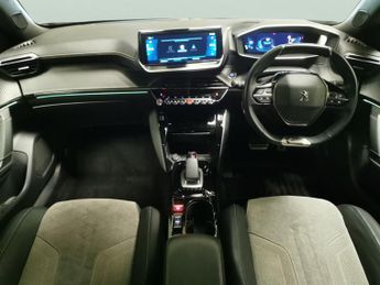 Peugeot E-2008 50kWh GT Premium (136 ps) - REVERSE CAM - ALCANTARA - NAV