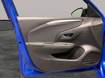 Vauxhall Corsa Electric 50kWh SRi Premium (136 ps) - CRUISE - CLIMATE CONTROL - KEYLESS 