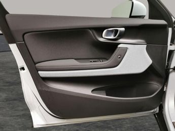 Polestar Polestar 2 Single Motor 78kWh Long Range Fastback FWD (231 ps) - LANE DEPAR