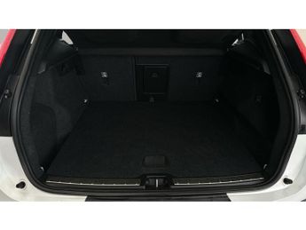 Volvo XC40 2.0 T4 Inscription AWD (190 ps) - BLUETOOTH - CLIMATE CONTROL - 