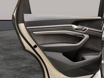 Audi e-tron 55 Launch Edition Sportback quattro 95kWh (408 ps) - VALCONA LEA