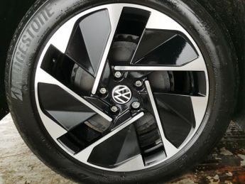Volkswagen ID.3 Pure Performance 45kWh Life (150 ps) - COMFORT PACK - BLUETOOTH