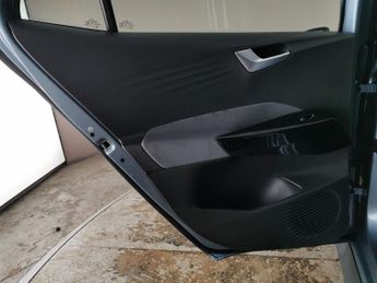 Volkswagen ID.3 Pure Performance 45kWh Life (150 ps) - COMFORT PACK - BLUETOOTH