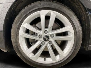 Audi A3 1.4 TFSIe 40 Sport Sportback Plug-in S Tronic 13kWh (204 ps) - L