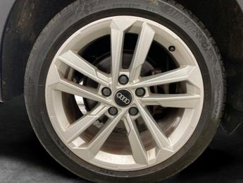 Audi A3 1.4 TFSIe 40 Sport Sportback Plug-in S Tronic 13kWh (204 ps) - L