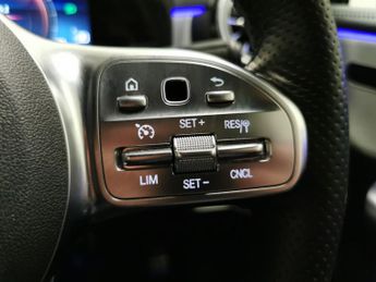 Mercedes-Benz A Class 1.3 A250e 15.6kWh AMG Line Edition Plug-in 8G-DCT (218 ps) - HEA