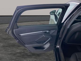 Audi A3 1.4 TFSIe 40 Sport Sportback Plug-in S Tronic 13kWh (204 ps) - L