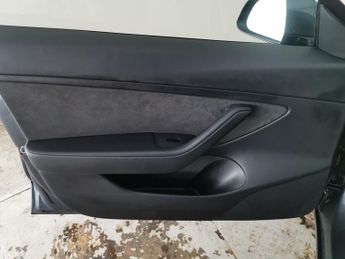 Tesla Model 3 Standard Range Plus RWD (241 bhp) - PARK ASSIST - LED - REVERSE 