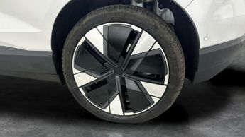 Volvo Ex30 Single Motor Extended Range 69kWh Ultra (272 ps) - PARK ASSIST -
