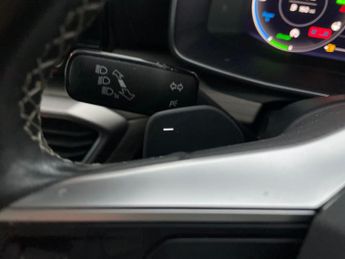 Seat Leon 1.4 eHybrid 12.8kWh XCELLENCE Plug-in DSG (204 ps) - REVERSE CAM