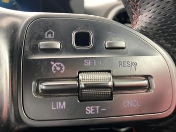 Mercedes-Benz A Class 1.5 A180d AMG Line 7G-DCT (116 ps) - HEATED LEATHER - COMFORT PA