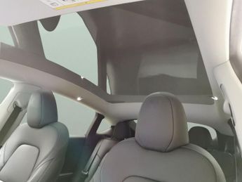 Tesla Model Y SUV RWD (346 ps) - REVERSE CAM - NAV - LEATHER